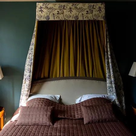 Chateau De Pramenoux Guest house Lamure-sur-Azergues
